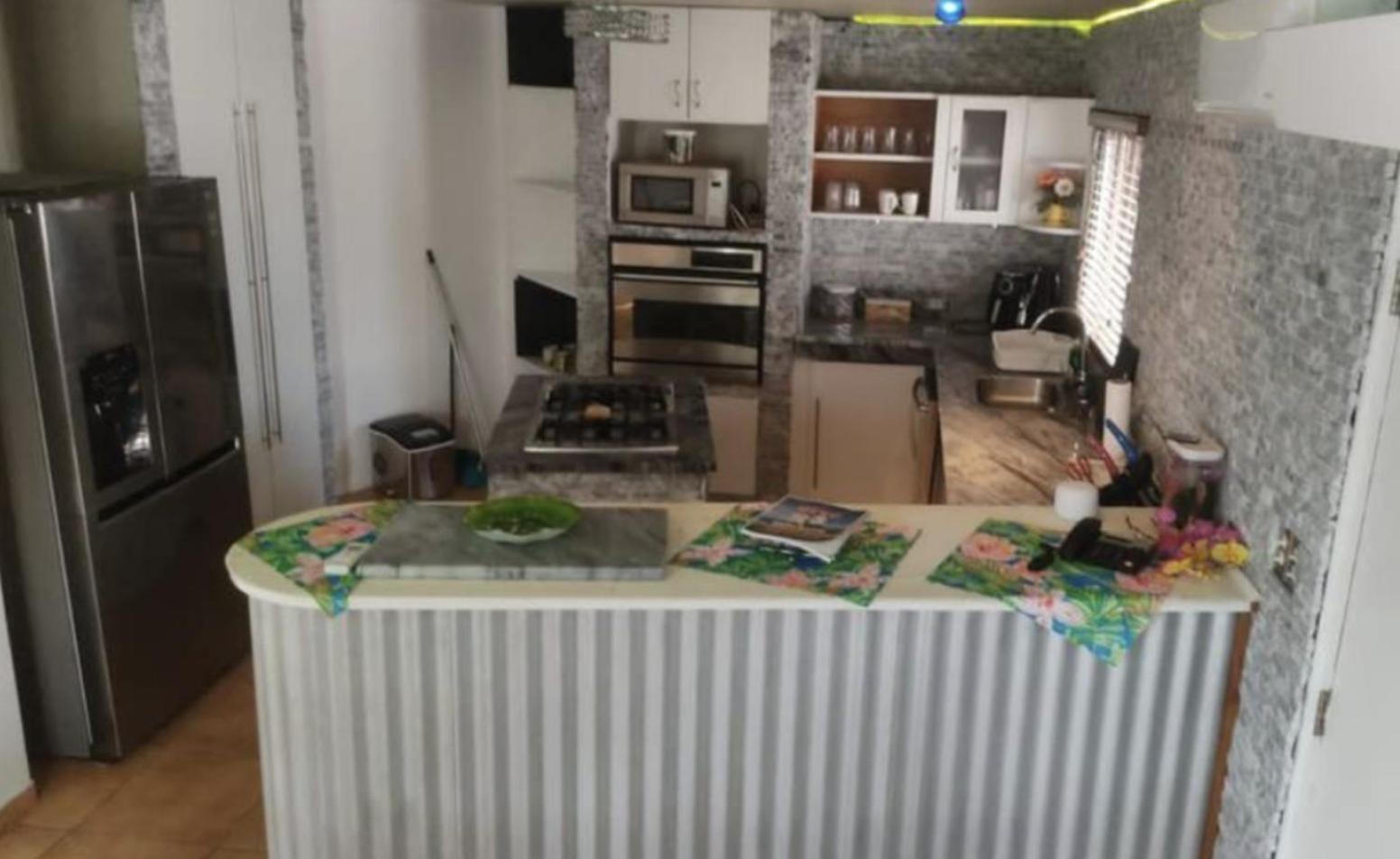 Genesis Apartments Палм Бийч Екстериор снимка